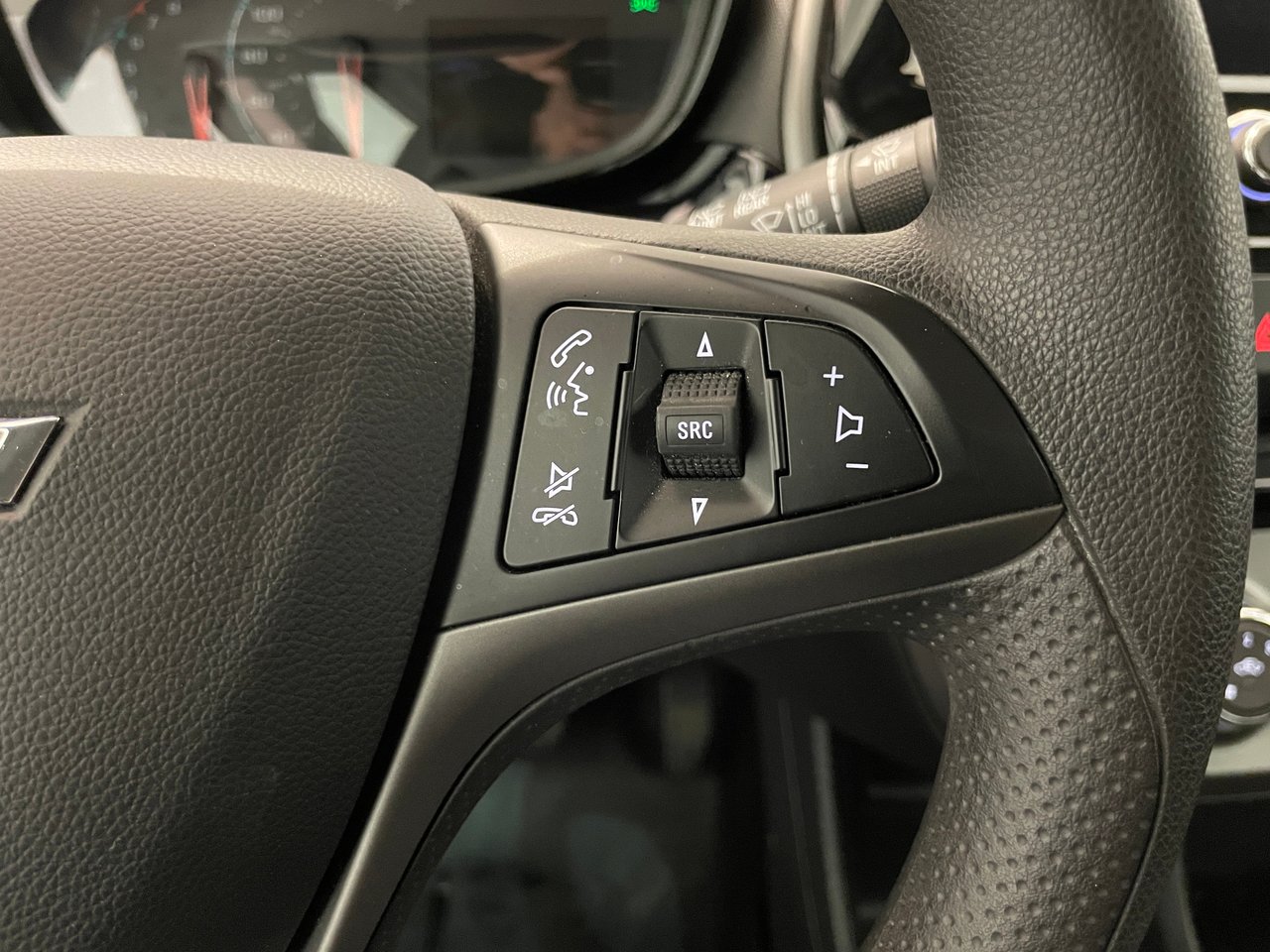 Chevrolet Spark 1LT 2022-13