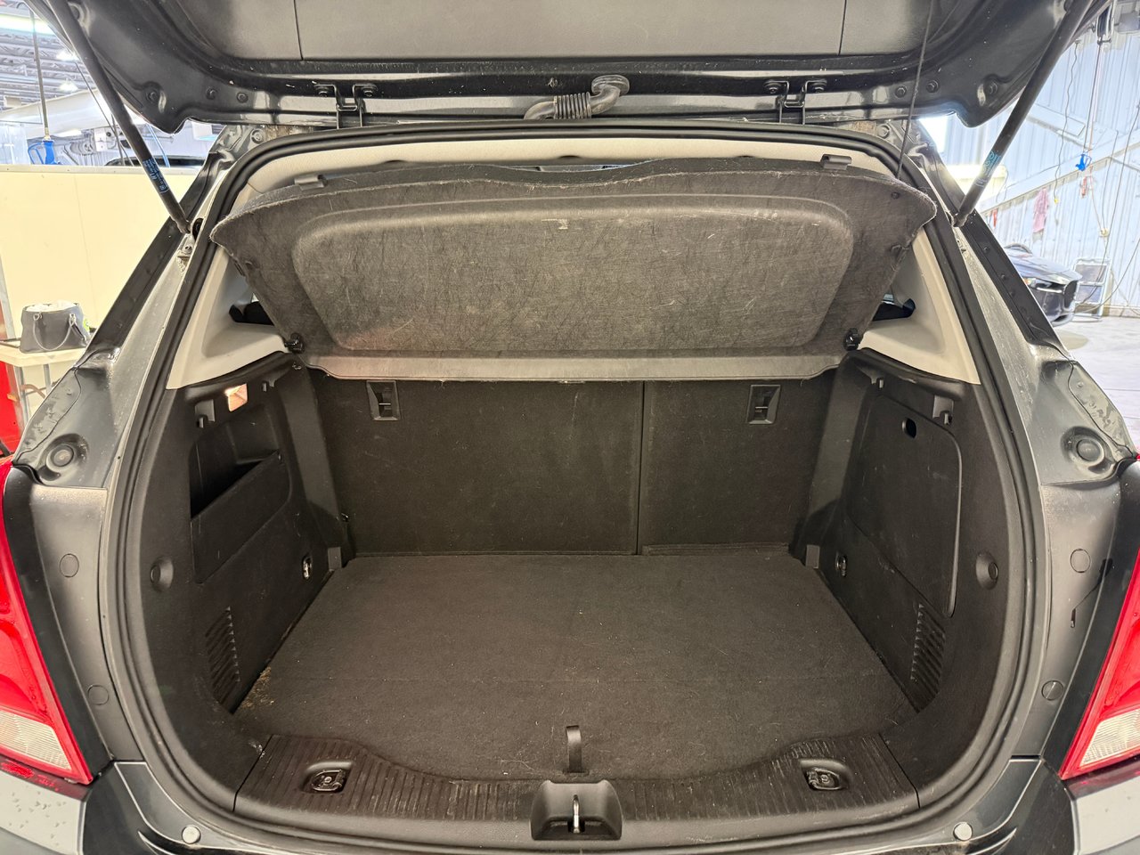Chevrolet Trax LT 2017-24