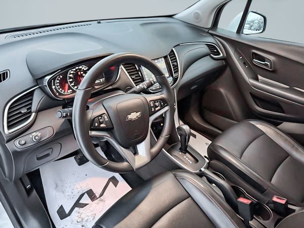 2021 Chevrolet Trax LT AWD-15