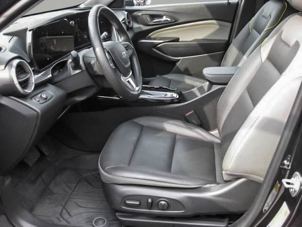 2025 Chevrolet Trax ACTIV-9