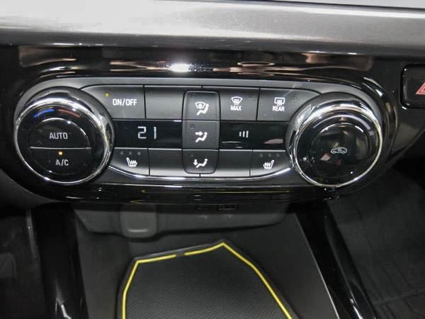 2025 Chevrolet Trax ACTIV-16