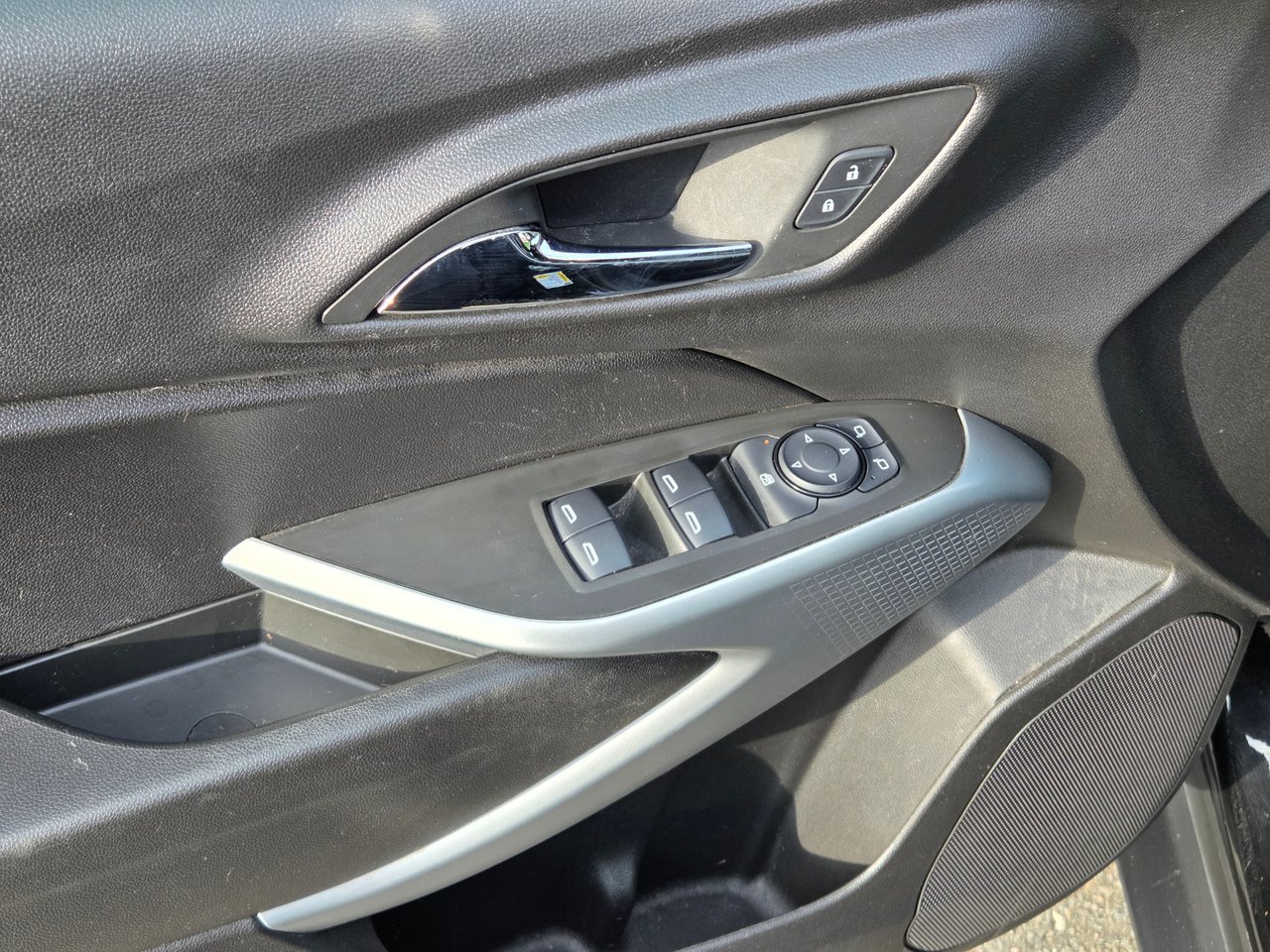 2025 Chevrolet Trax RS-9