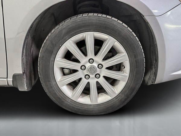 2013 Chrysler 200 Touring convertible-9