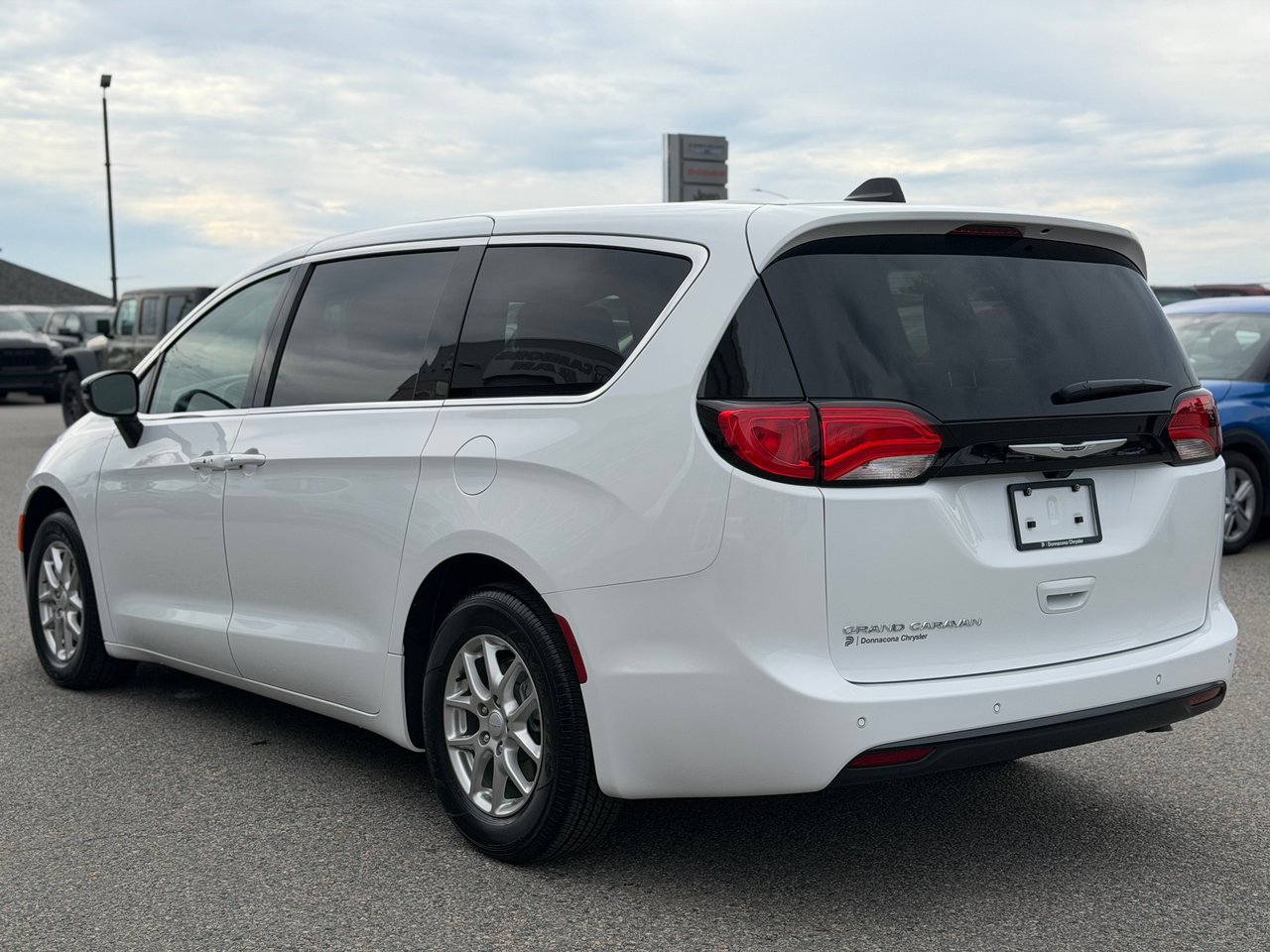 2027 Chrysler Grand Caravan SXT-4