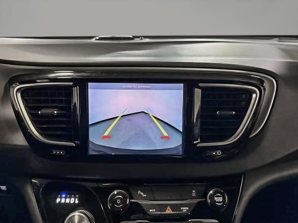 Chrysler Pacifica Hybrid Touring L 2019-20