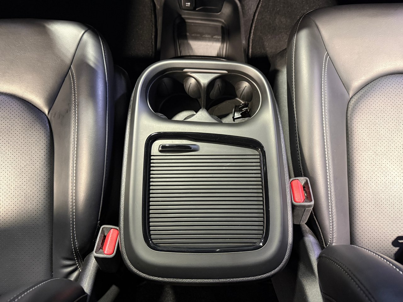 2023 Chrysler Pacifica Hybrid TOURING-22