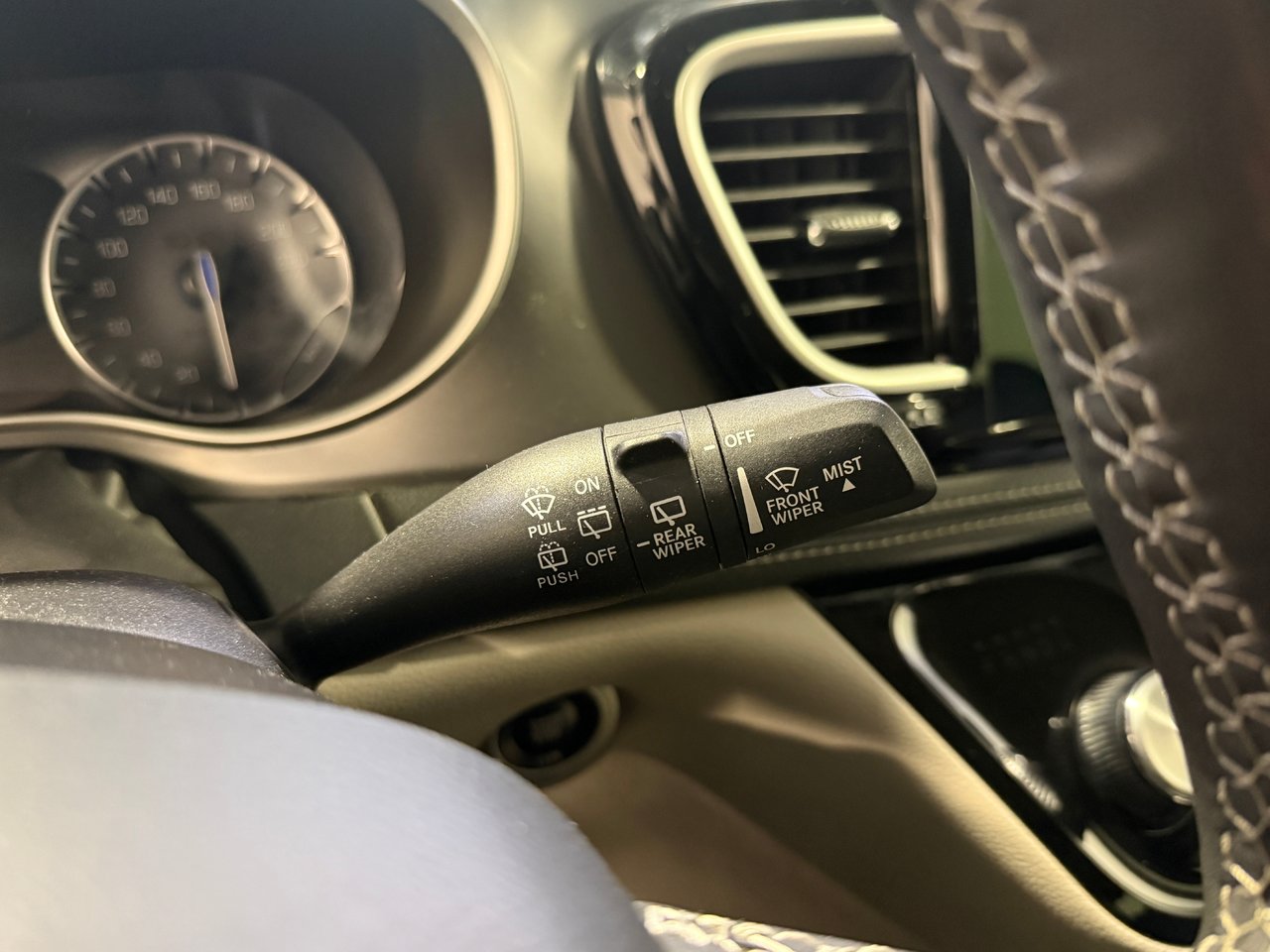 2023 Chrysler Pacifica TOURING-17