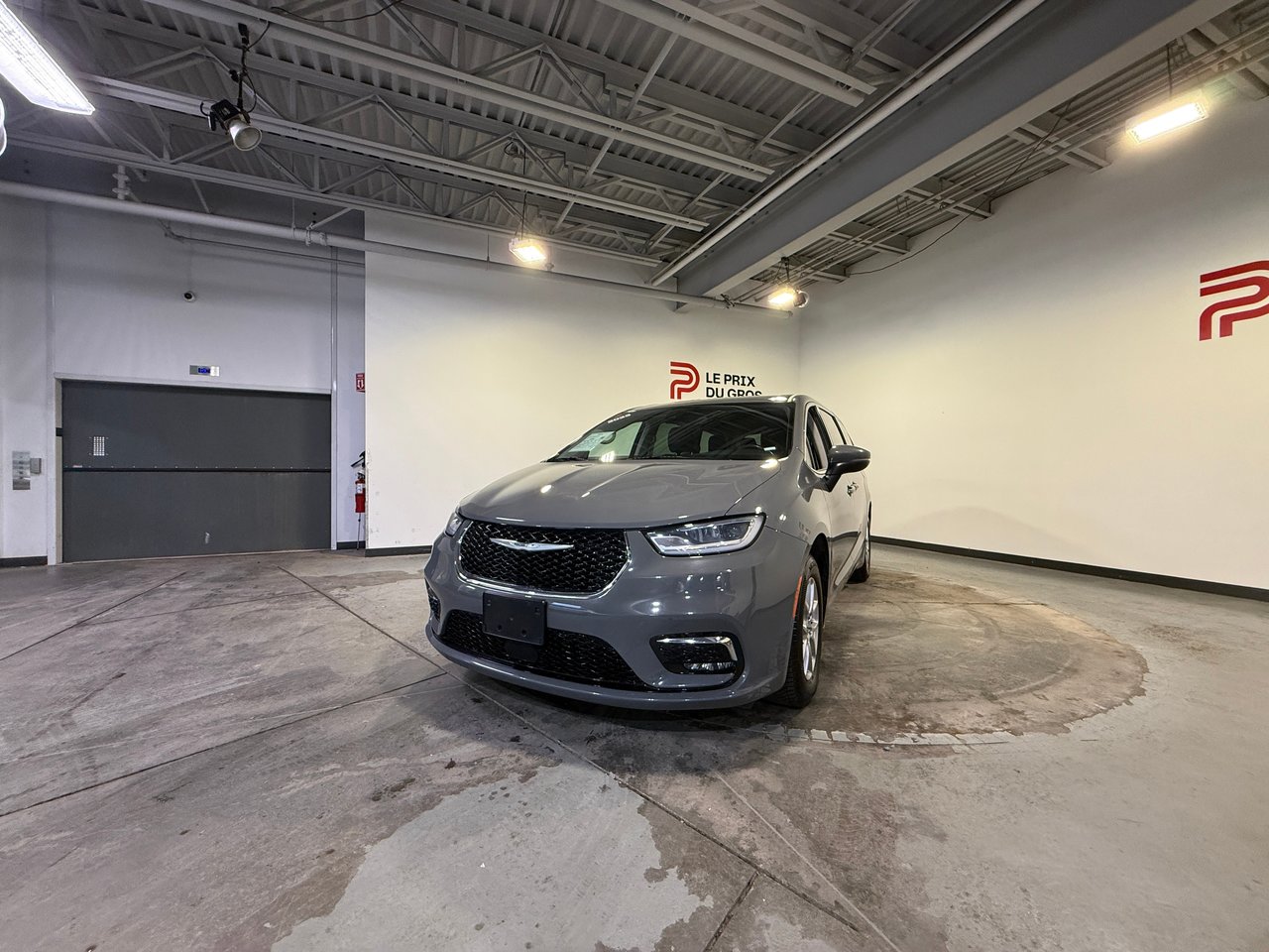 2023 Chrysler Pacifica TOURING-7