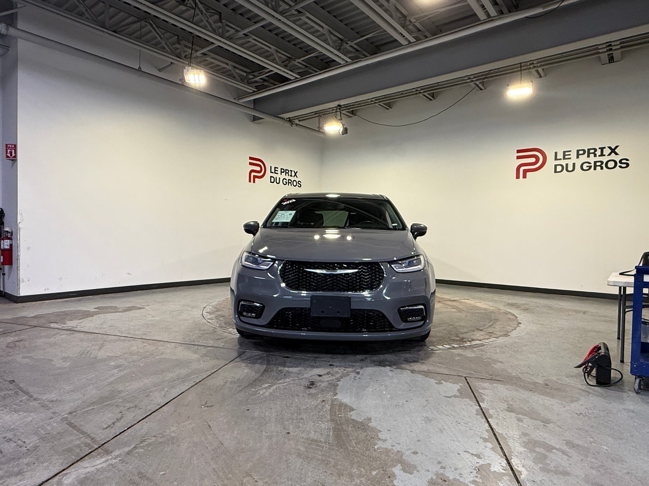 2023 Chrysler Pacifica TOURING-6