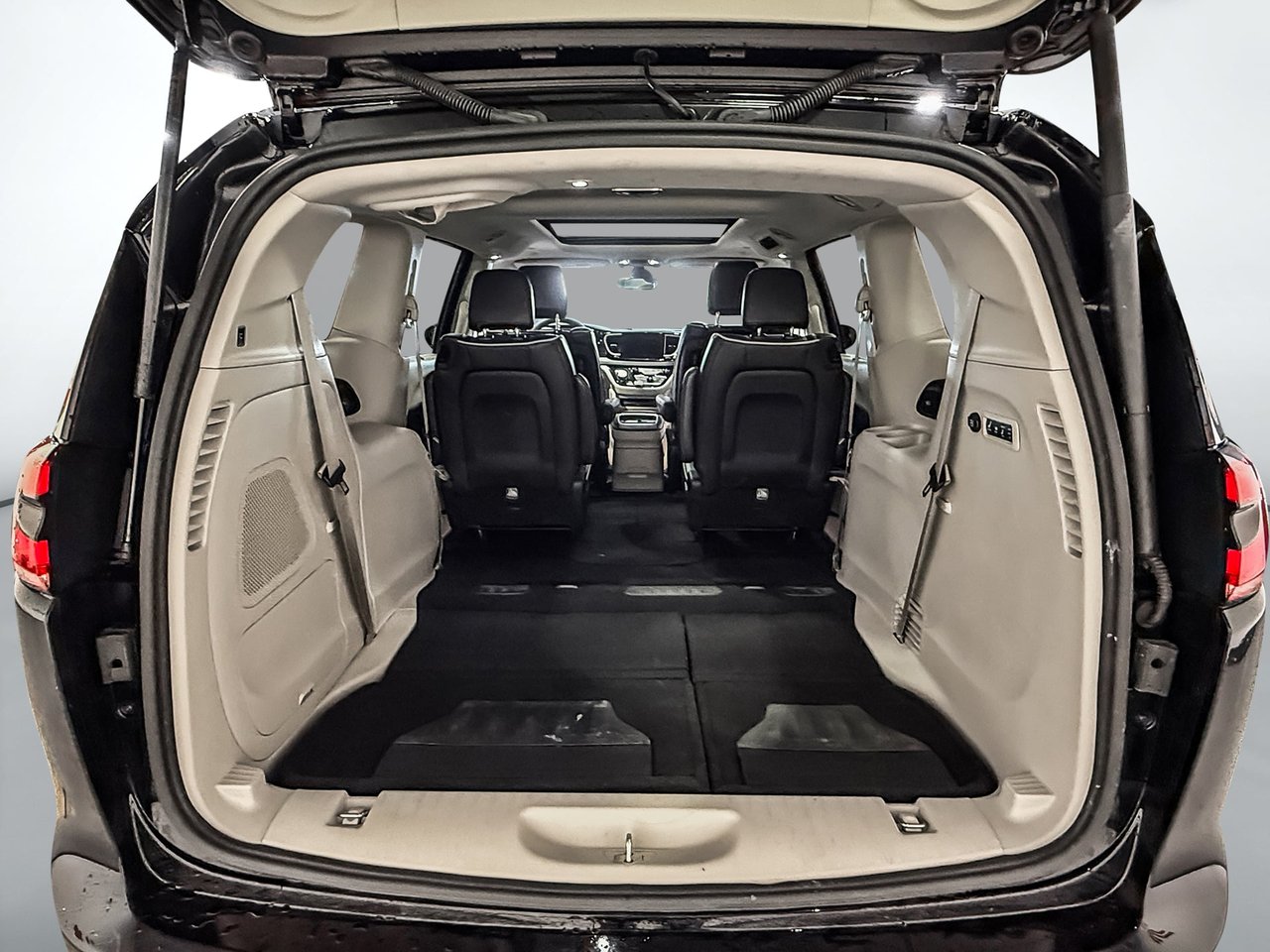 Chrysler Pacifica LIMITED AWD 2024-25