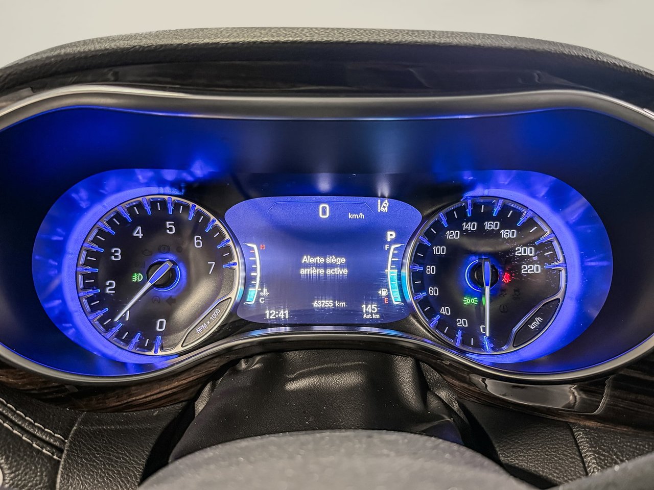 Chrysler Pacifica LIMITED AWD 2024-19