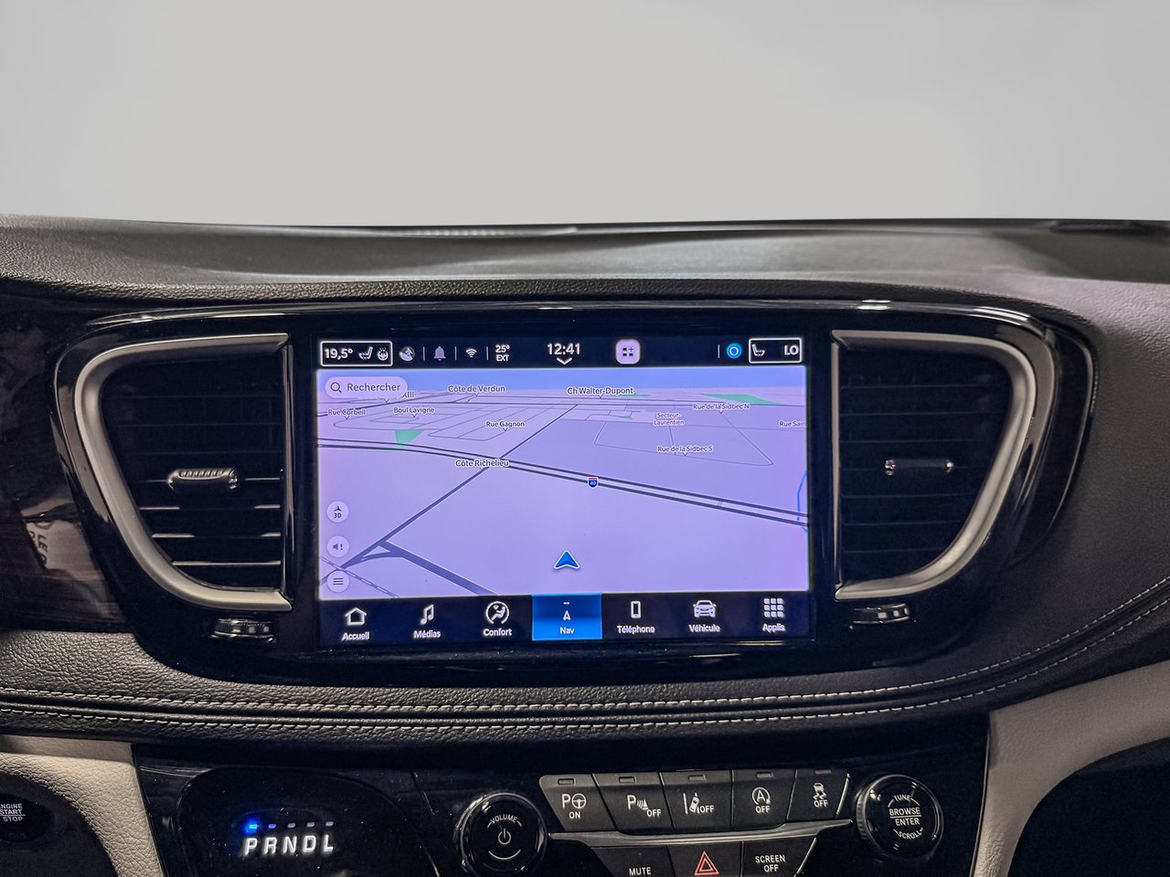 Chrysler Pacifica LIMITED AWD 2024-20