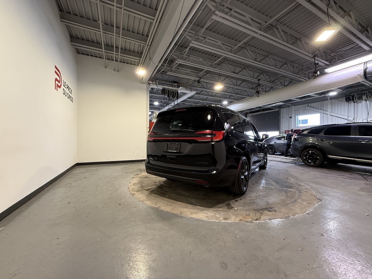 2025 Chrysler Pacifica Limited-2