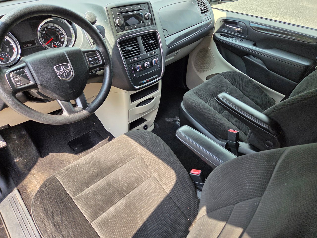 2015 Dodge Grand Caravan SE-11