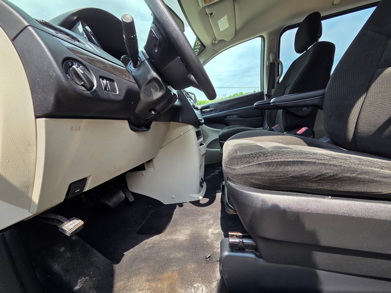 2015 Dodge Grand Caravan SE-10