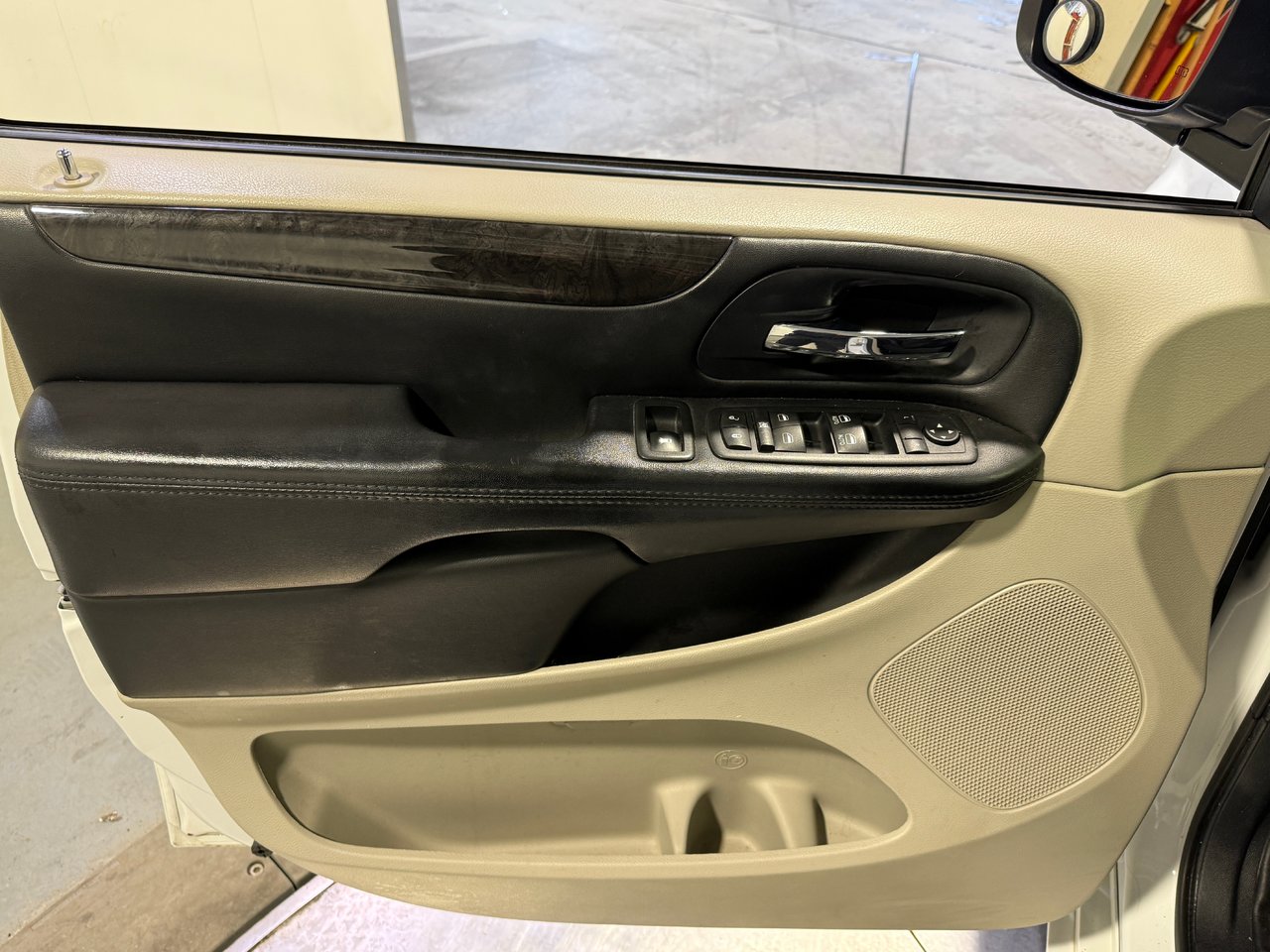 Dodge Grand Caravan SXT 2017-11