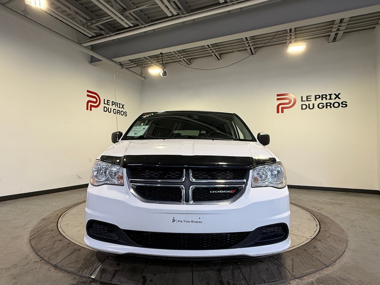 Dodge Grand Caravan SXT 2017-8