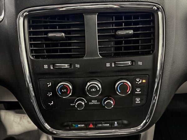2017 Dodge Grand Caravan SXT-21