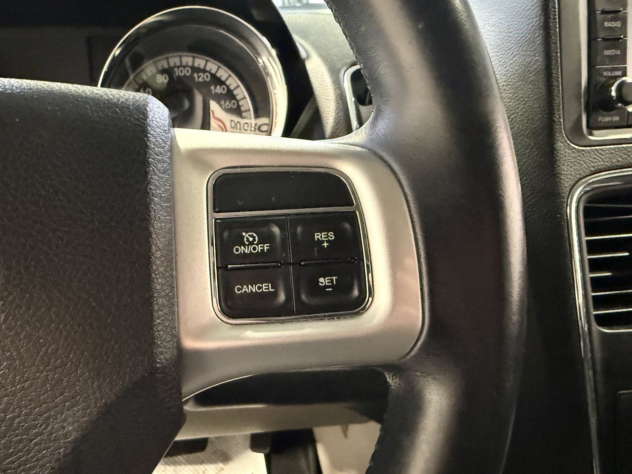 Dodge Grand Caravan SXT 2017-16