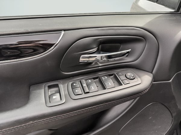 2020 Dodge Grand Caravan PREMIUM PLUS-10