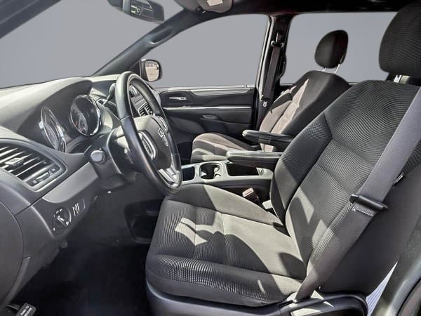 Dodge Grand Caravan SE 2020-12