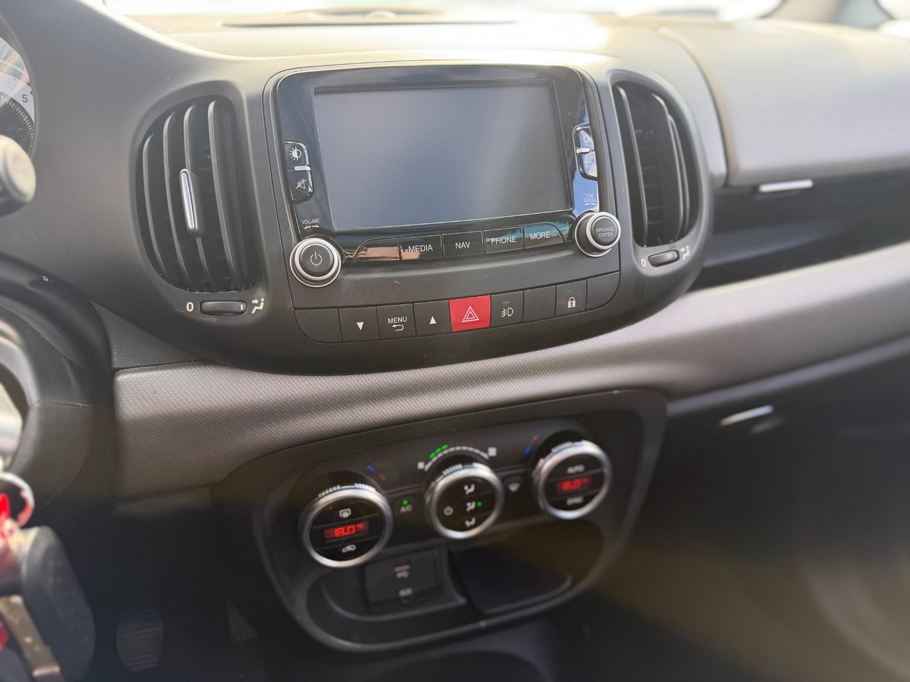 2015 Fiat 500L Sport-11