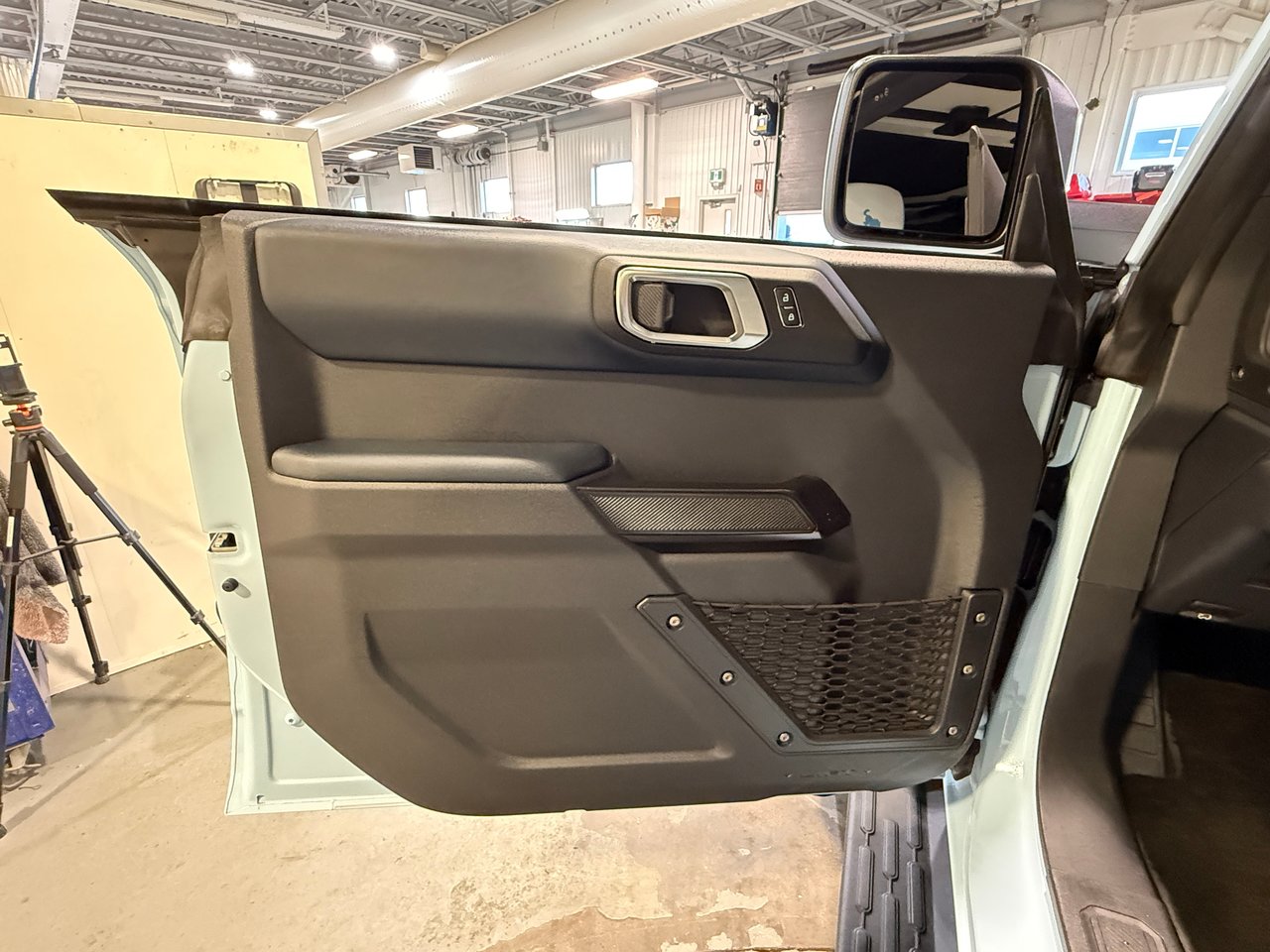 2025 Ford Bronco HERITAGE 4X4 +MAGS-10