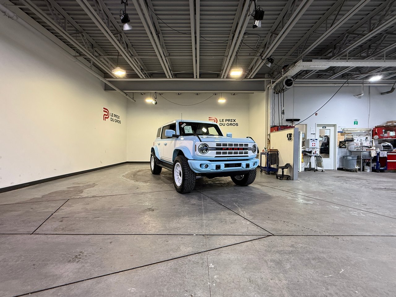 2025 Ford Bronco HERITAGE 4X4 +MAGS-0
