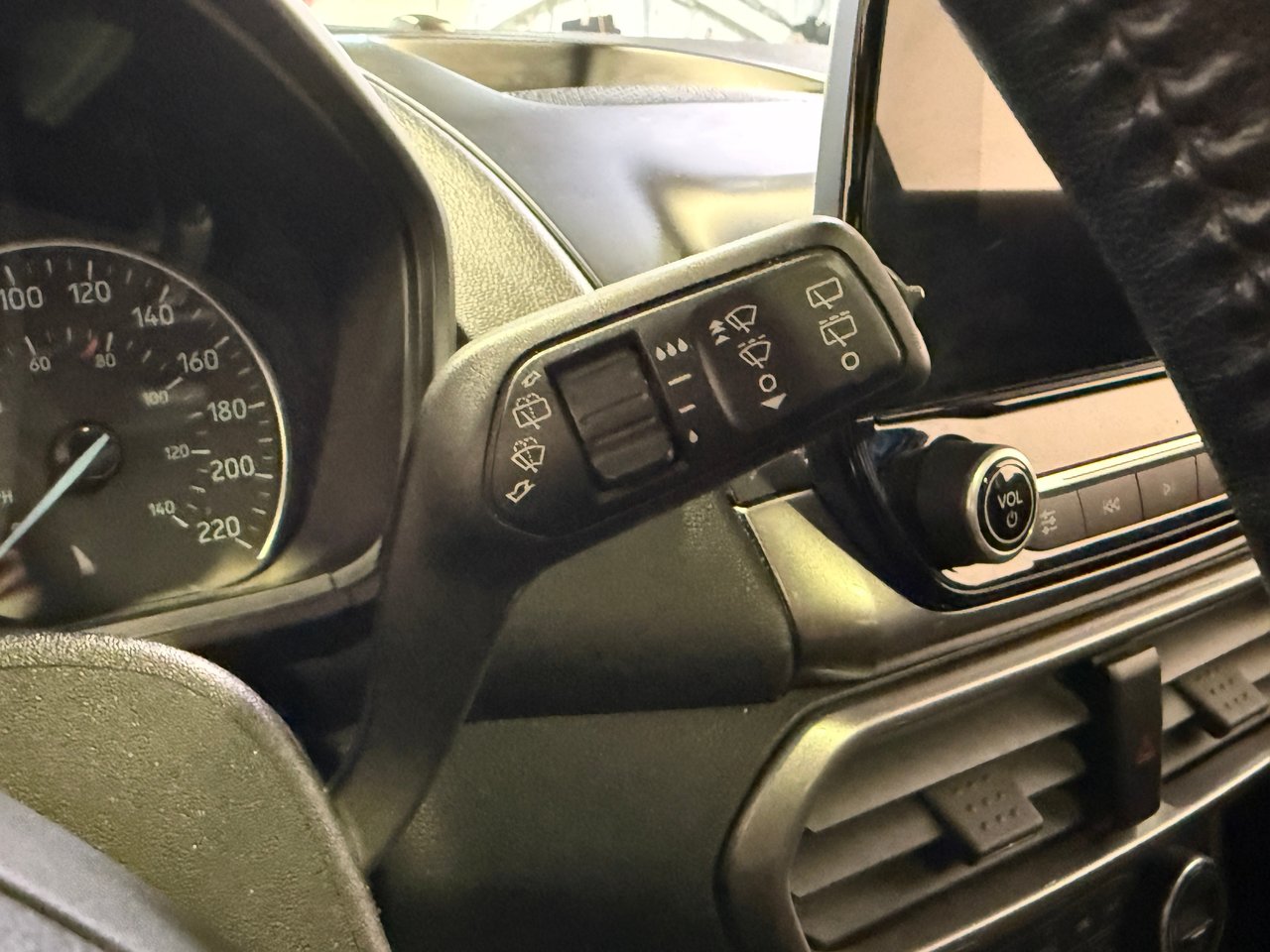 2019 Ford EcoSport SE-18