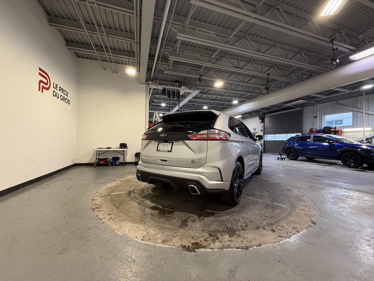 2019 Ford Edge ST-2