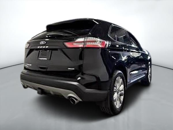 2021 Ford Edge Titanium-2