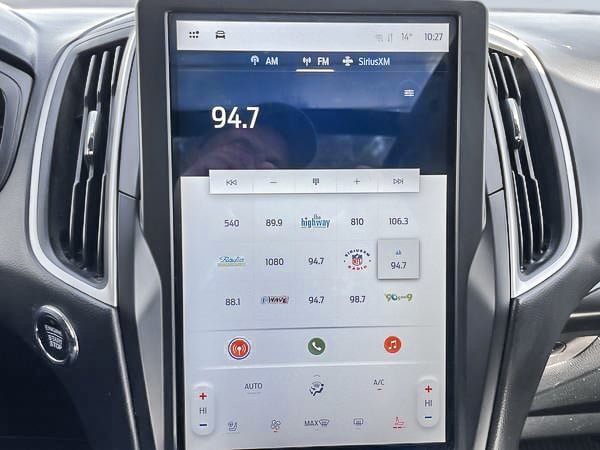 2022 Ford Edge SEL-17