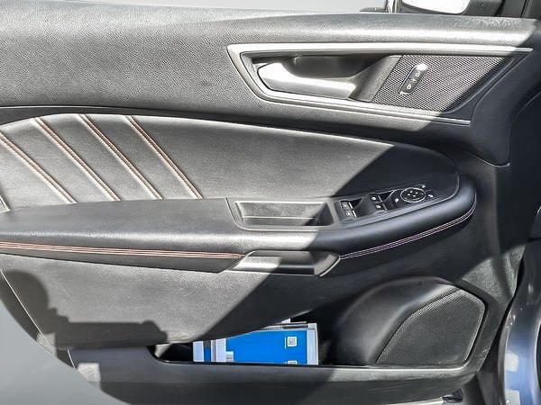 2022 Ford Edge SEL-9