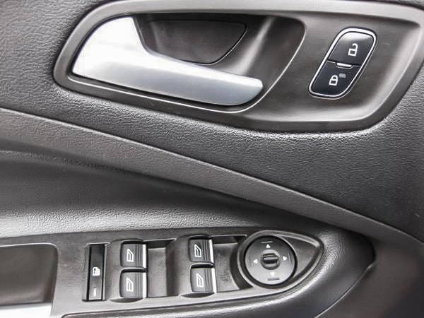 2017 Ford Escape SE-8