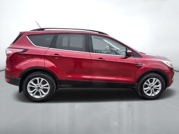 Ford Escape SEL 2018-1