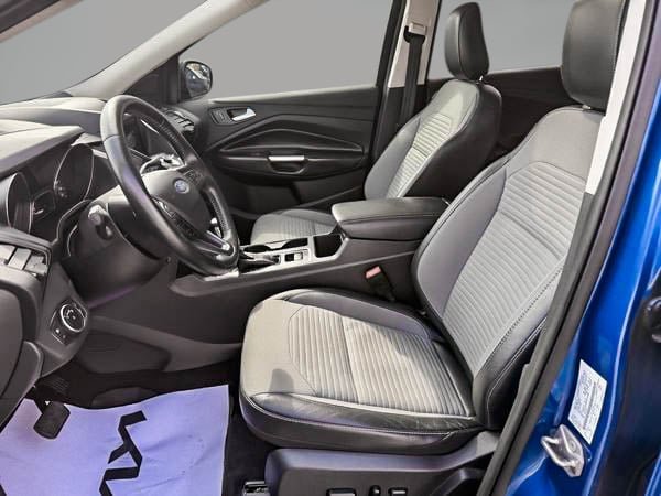2019 Ford Escape TITANIUM AWD-11