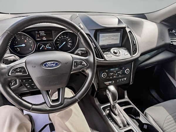 2019 Ford Escape TITANIUM AWD-25