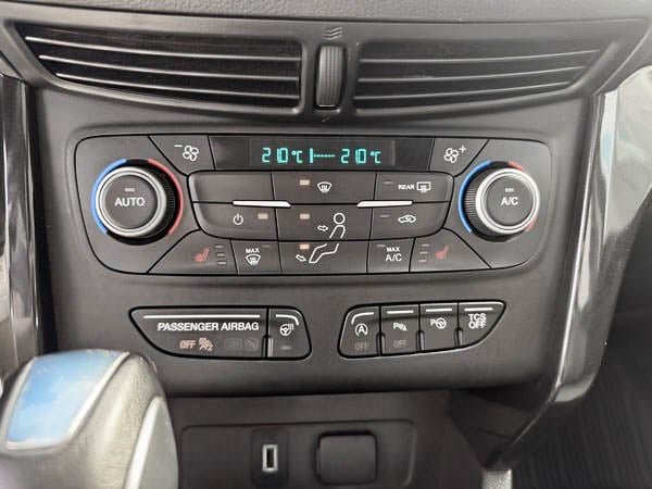 2019 Ford Escape TITANIUM AWD-22