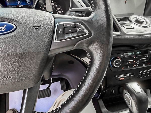 2019 Ford Escape TITANIUM AWD-18