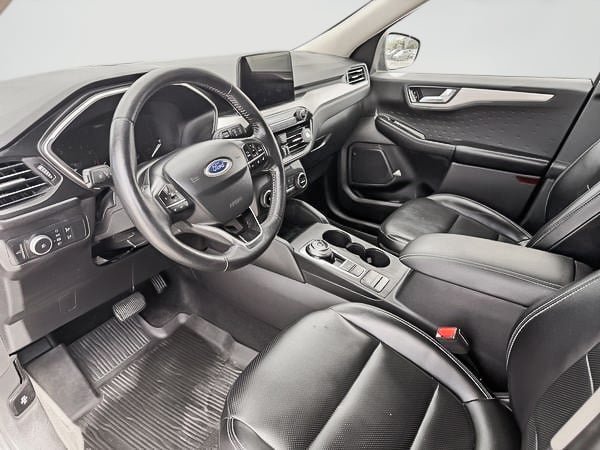 Ford Escape SEL 2020-15