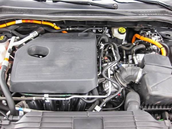 Ford Escape HYBRIDE TITANIUM 2020-26