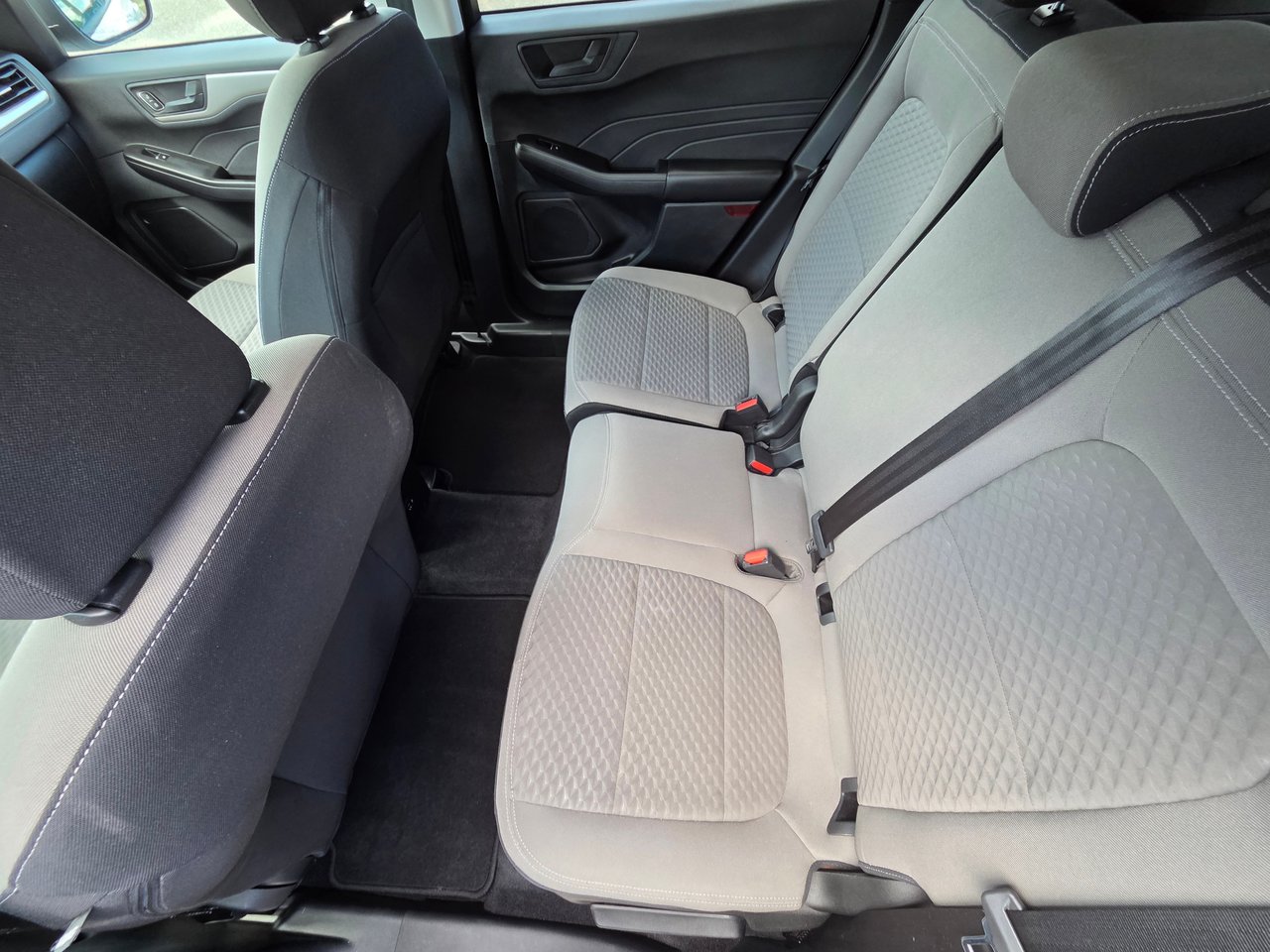 Ford Escape SE 2022-14