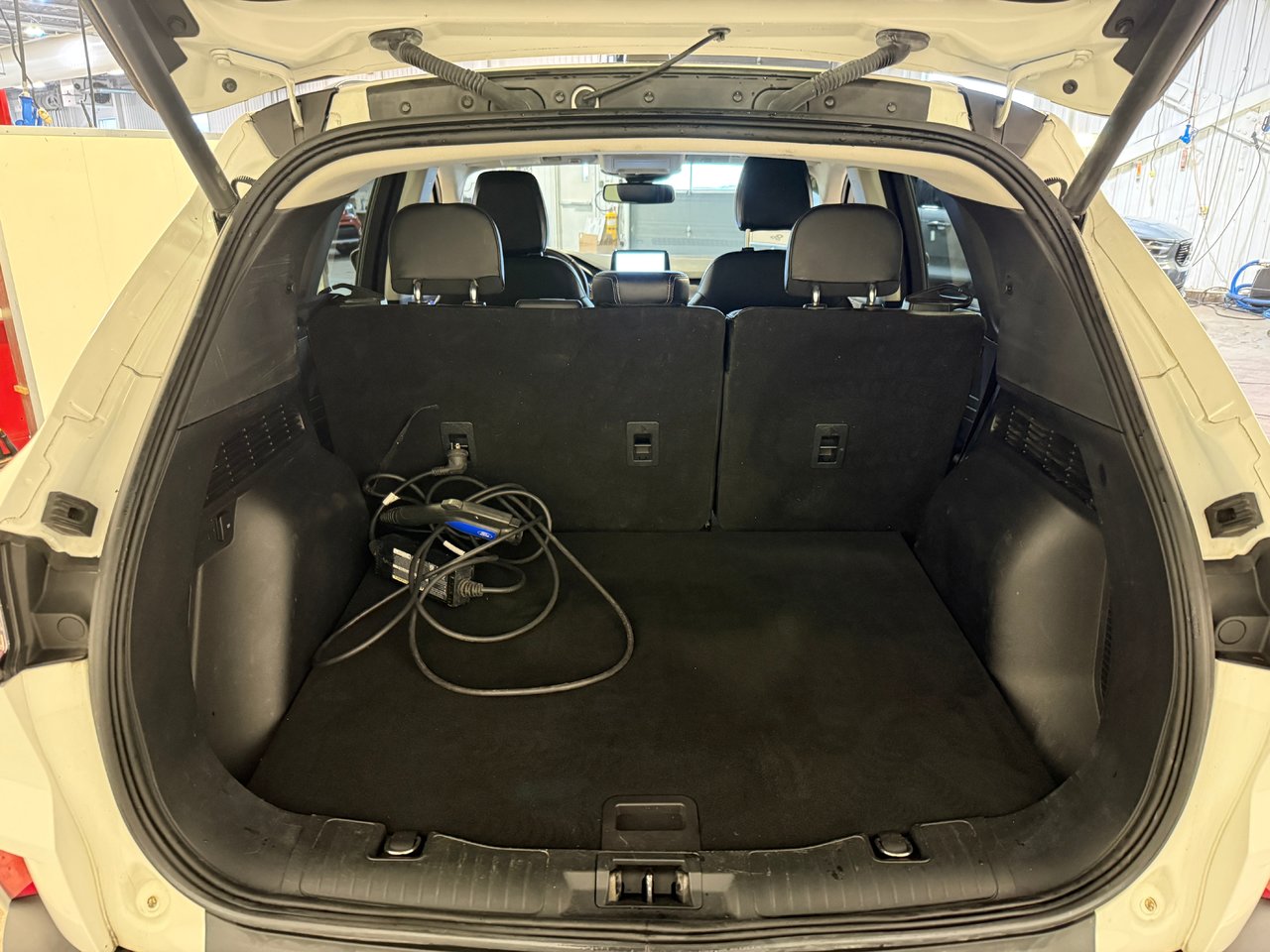 2022 Ford Escape TITANIUM PLUG IN-24