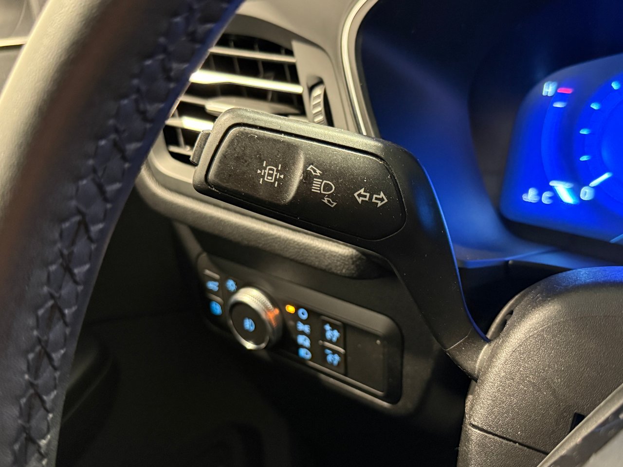 2022 Ford Escape TITANIUM PLUG IN-16