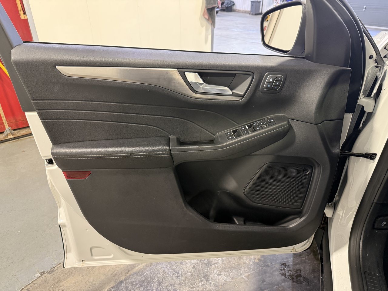2022 Ford Escape TITANIUM PLUG IN-10