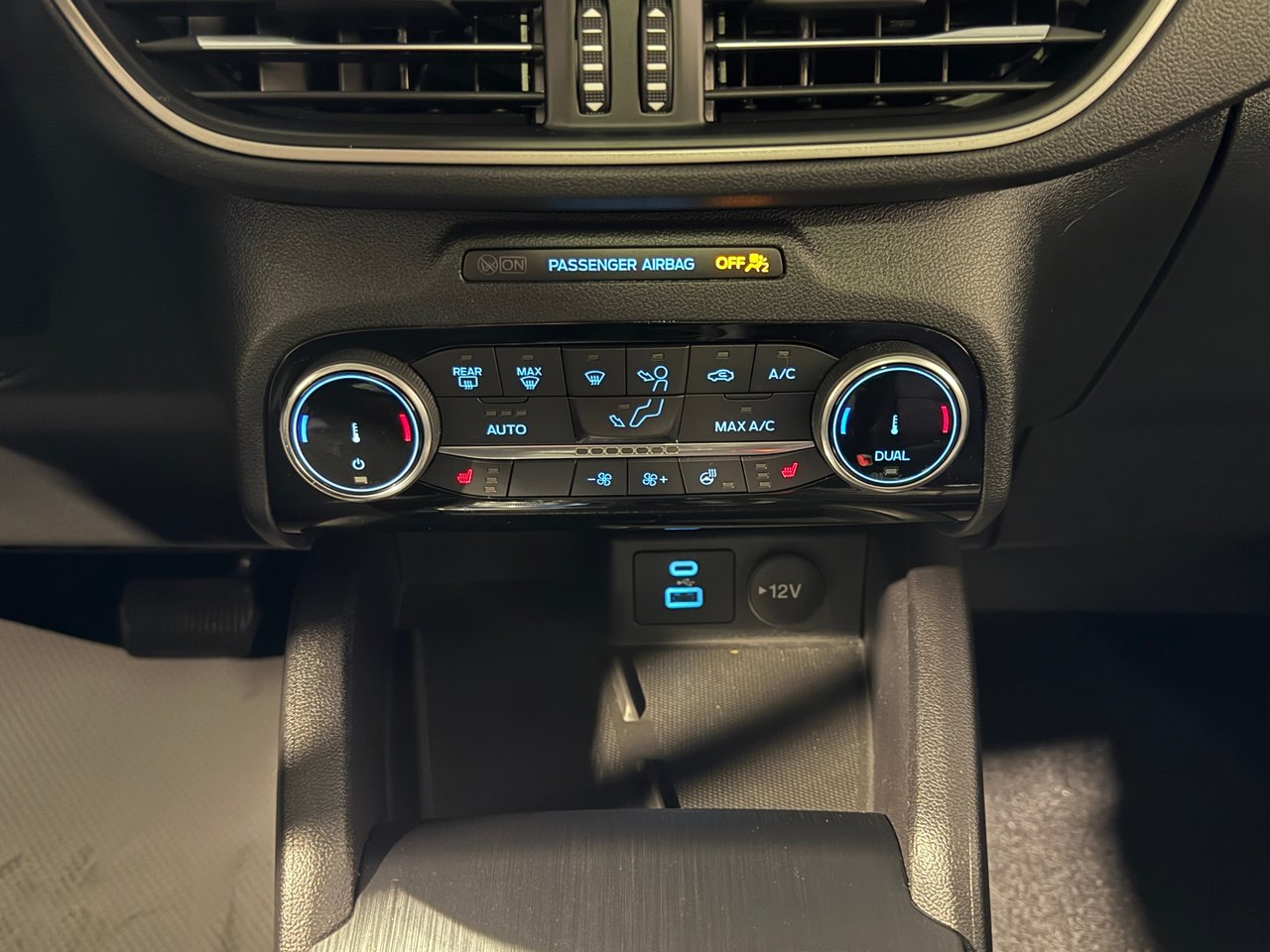 2022 Ford Escape SEL AWD-22