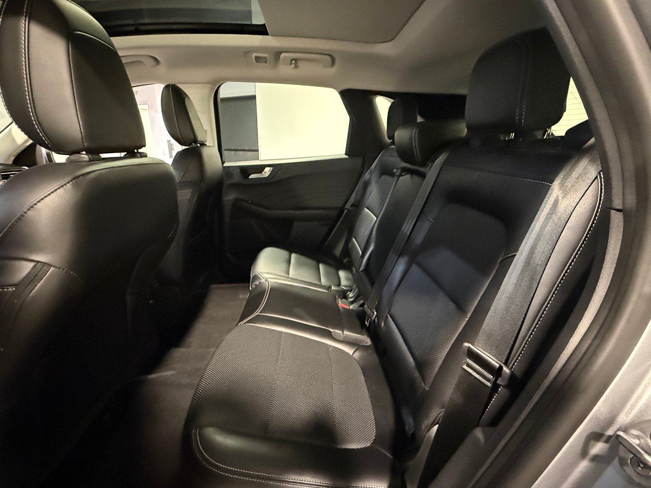 2022 Ford Escape SEL AWD-24