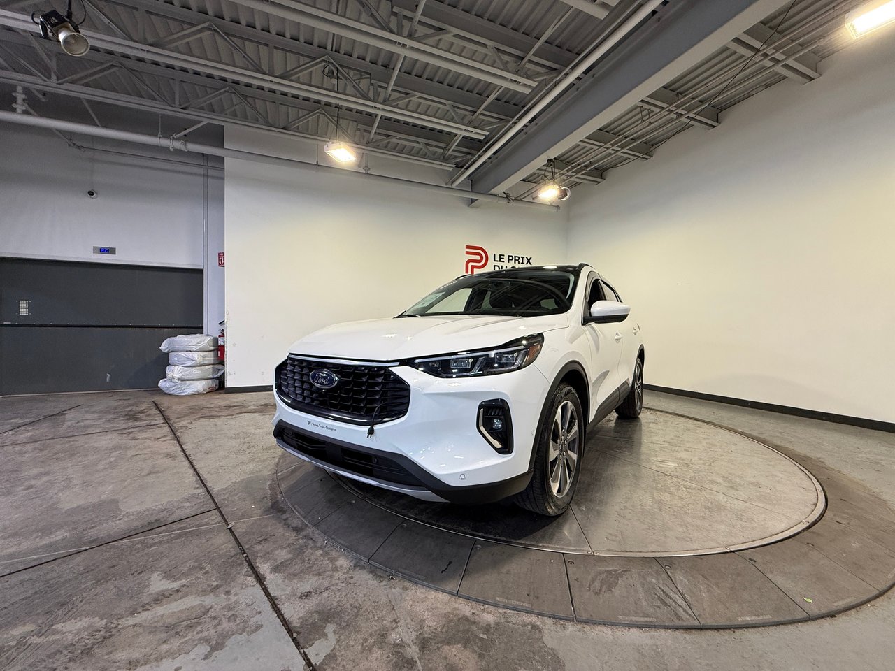 2023 Ford Escape PLATINUM HYBRID AWD-6