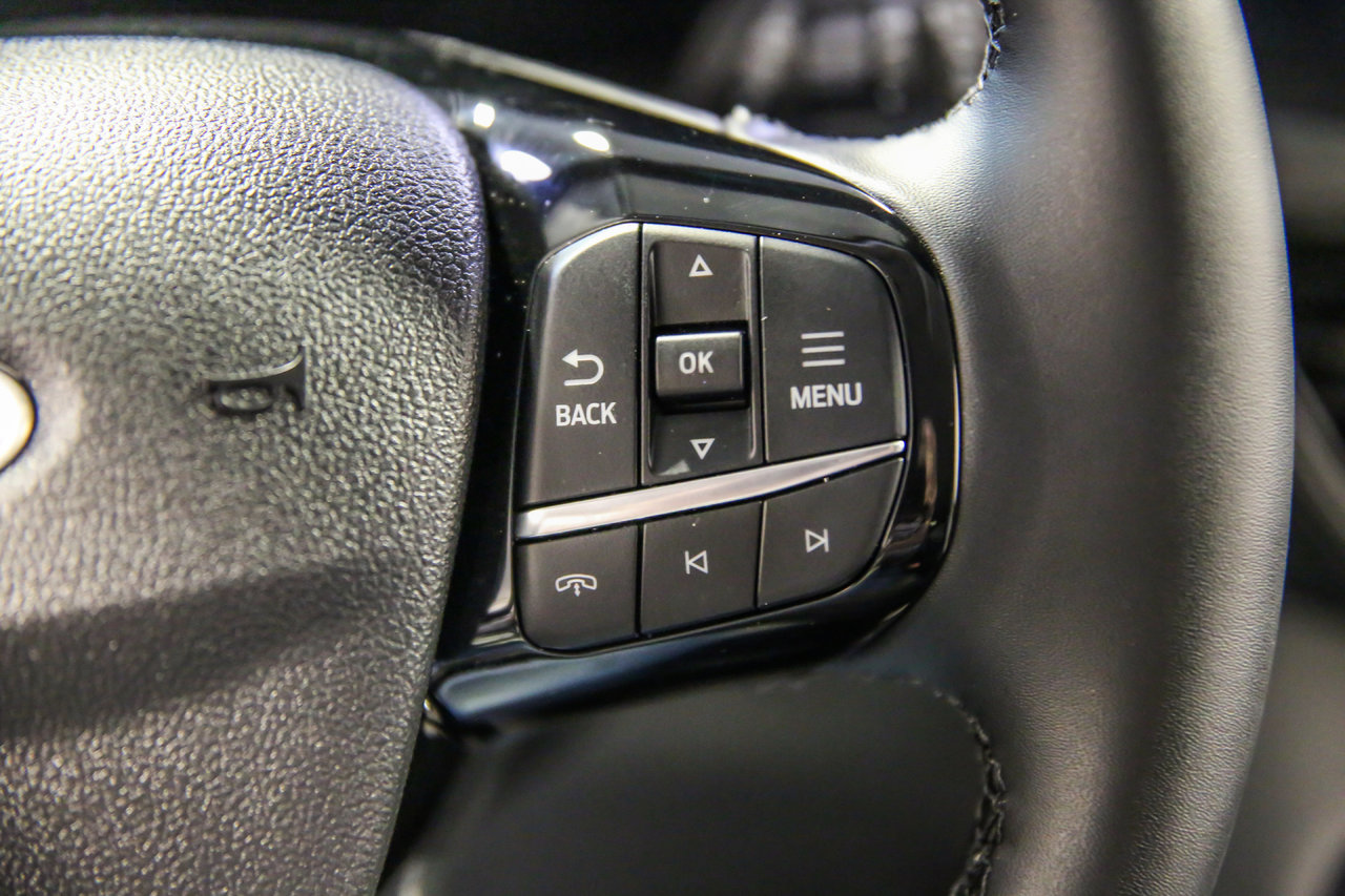 Ford Escape PHEV 2025-16