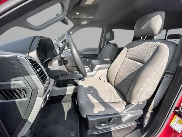 Ford F-150 XLT 2015-11